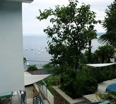 Gea Apartment